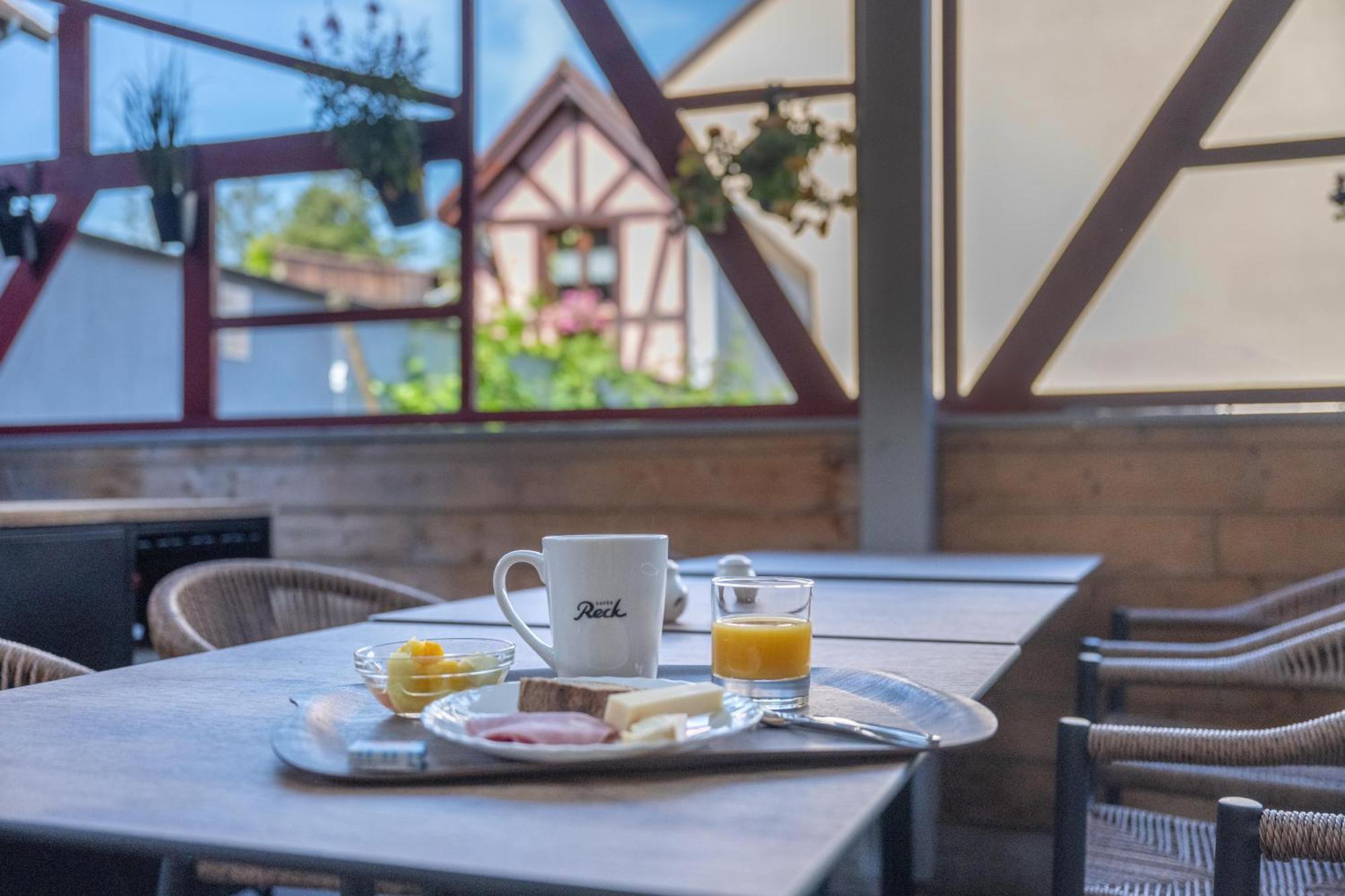 Hotel Colmar Vignes إِجويشا المظهر الخارجي الصورة